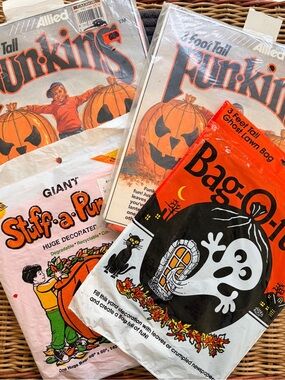 4 VINTAGE HALLOWEEN LEAF BAGS Pumpkin Ghost Yard Decor